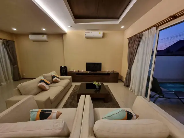 SilverGold Poolvilla - Bedroom View