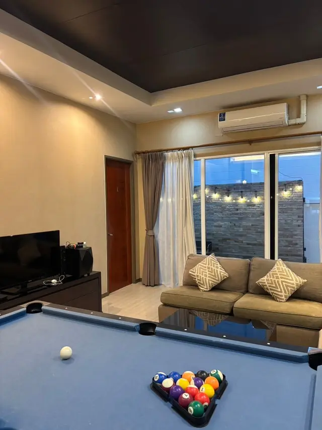 Sky Hug - Pool Area View