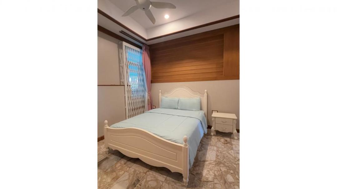 Villa Bedroom 1