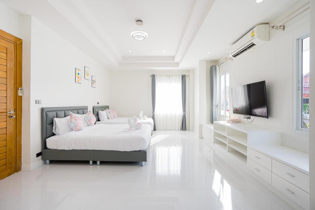 Villa Bedroom 2