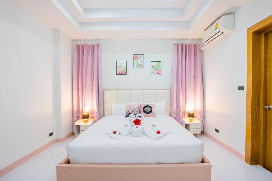Villa Bedroom 4