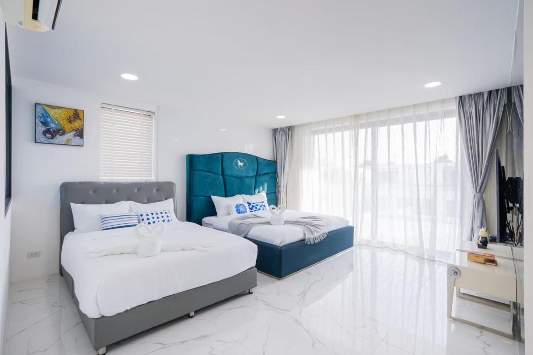 Villa Bedroom 7