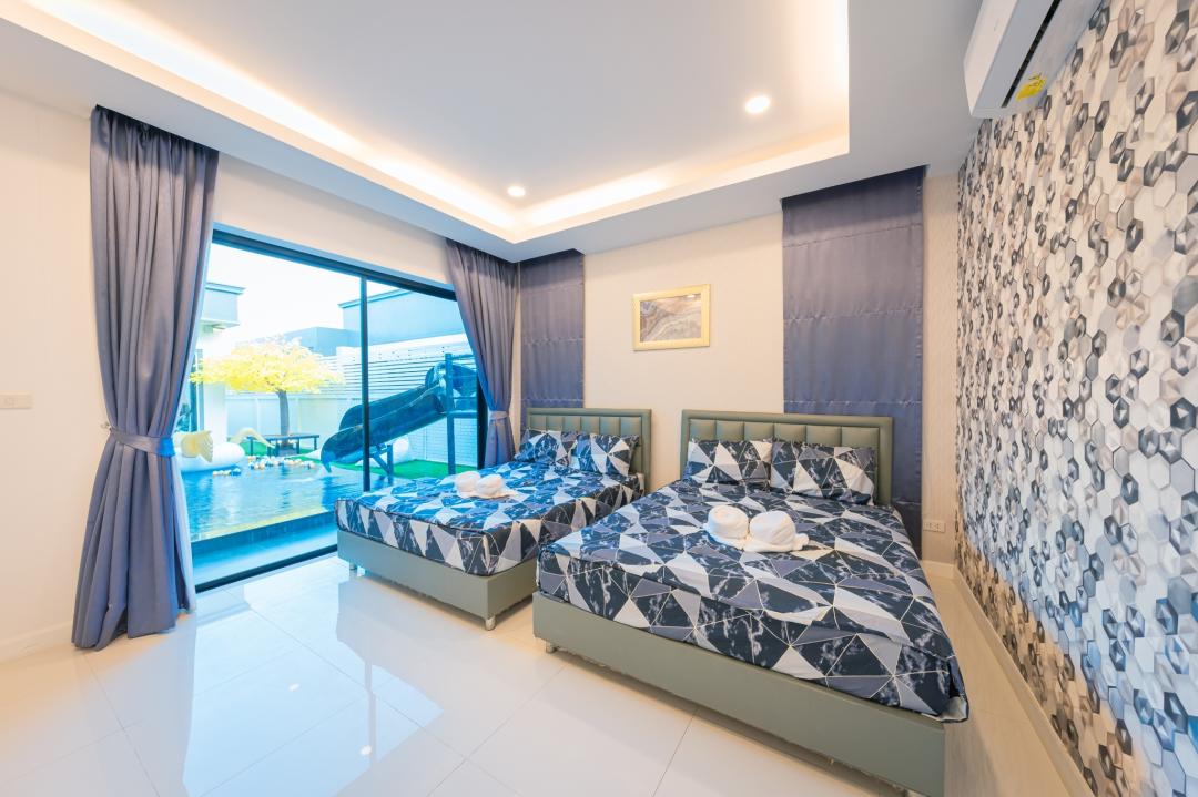 Villa Bedroom 4