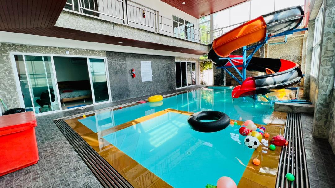 Glass House A6 - Pool Area View