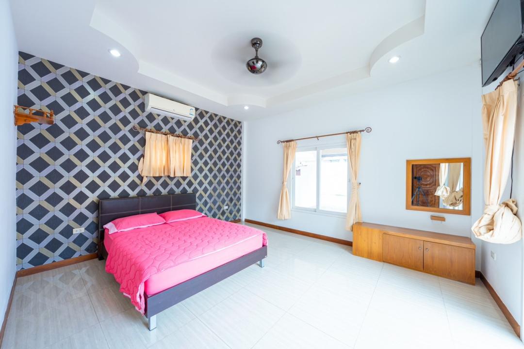 Villa Bedroom 4