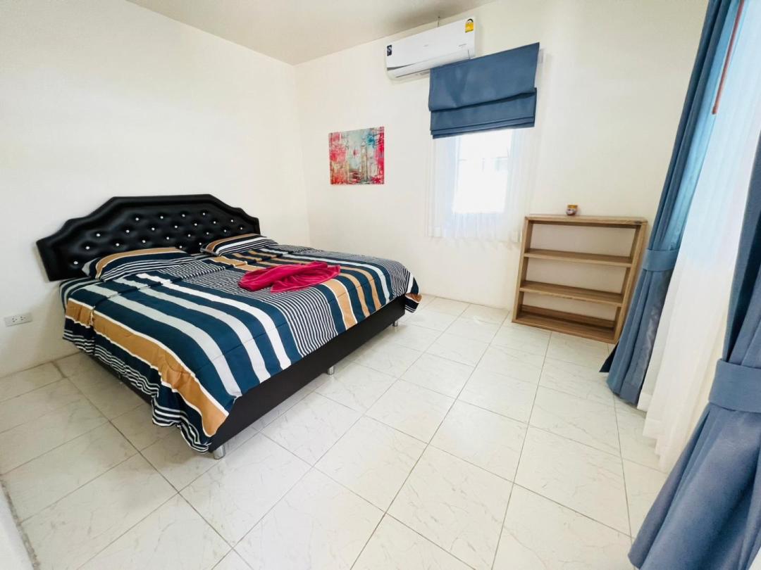 Villa Bedroom 6