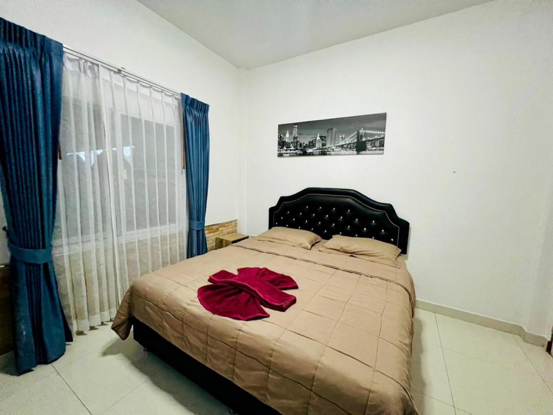Villa Bedroom 5