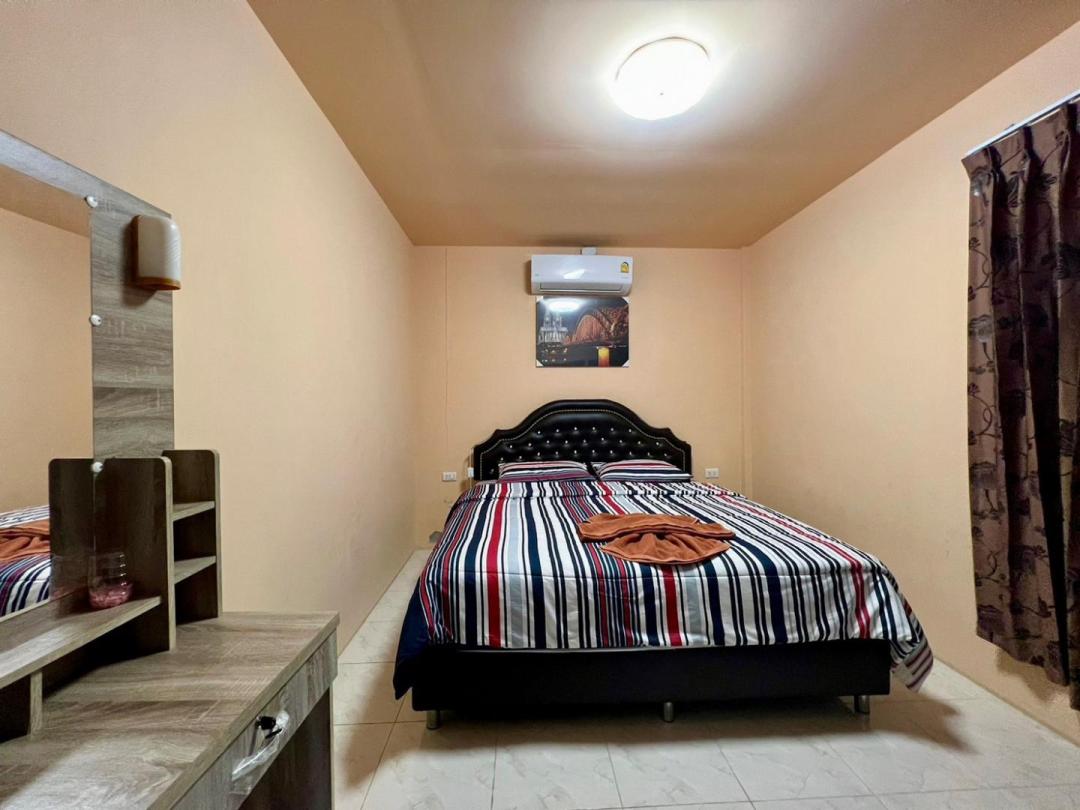 Villa Bedroom 2