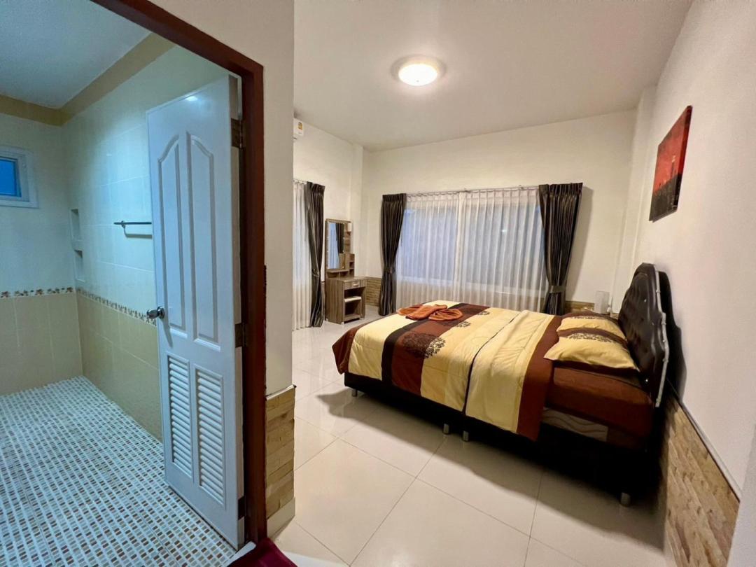 Villa Bedroom 5