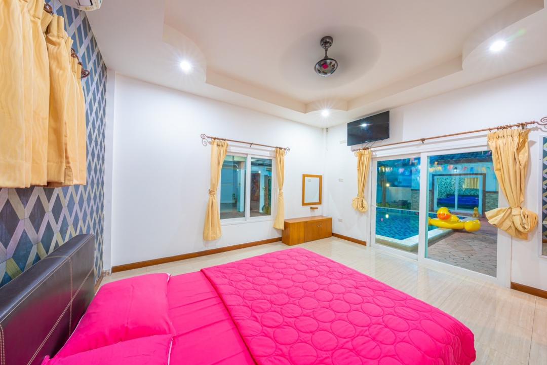 Villa Bedroom 5