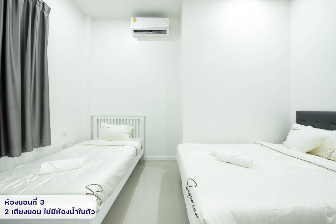 Villa Bedroom 5