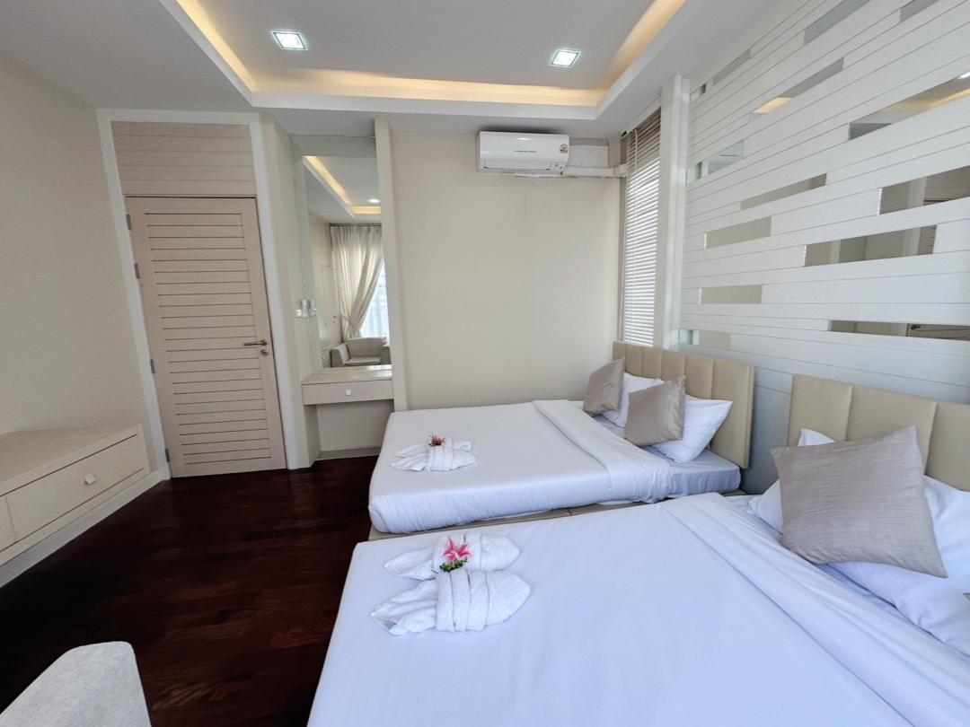 Villa Bedroom 5