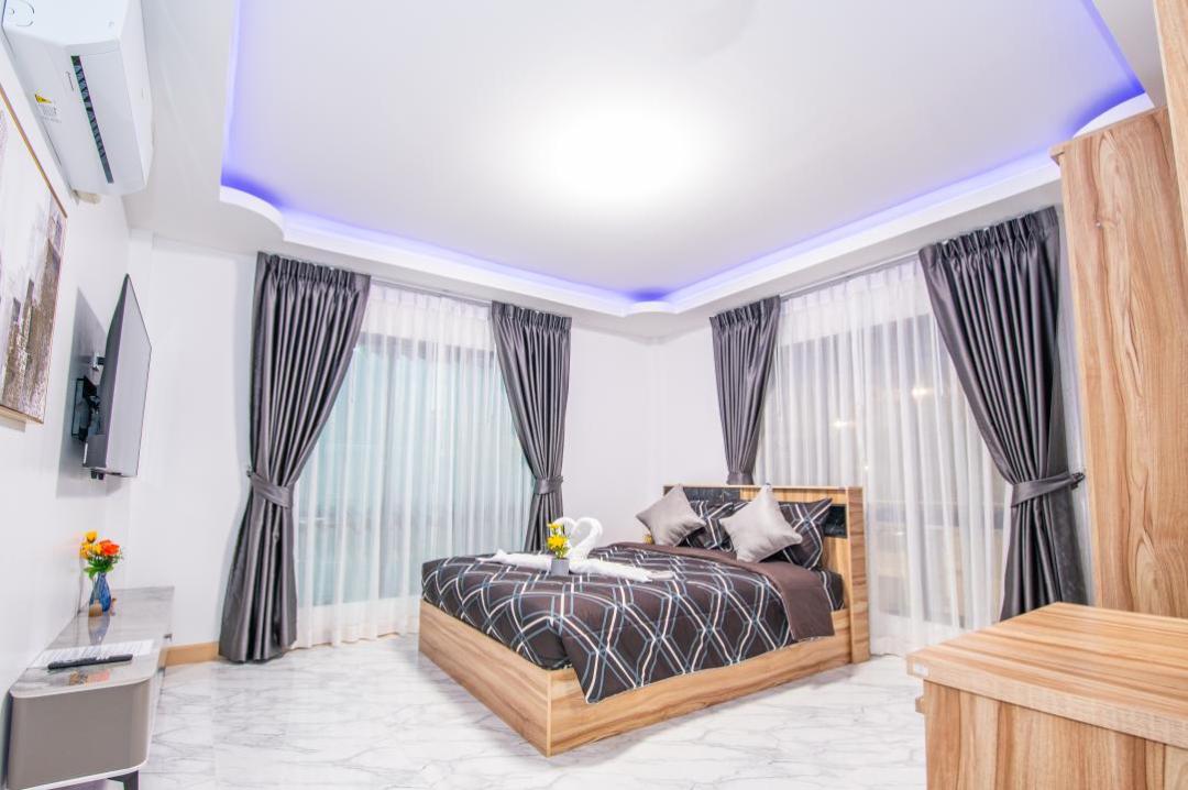 Villa Bedroom 5