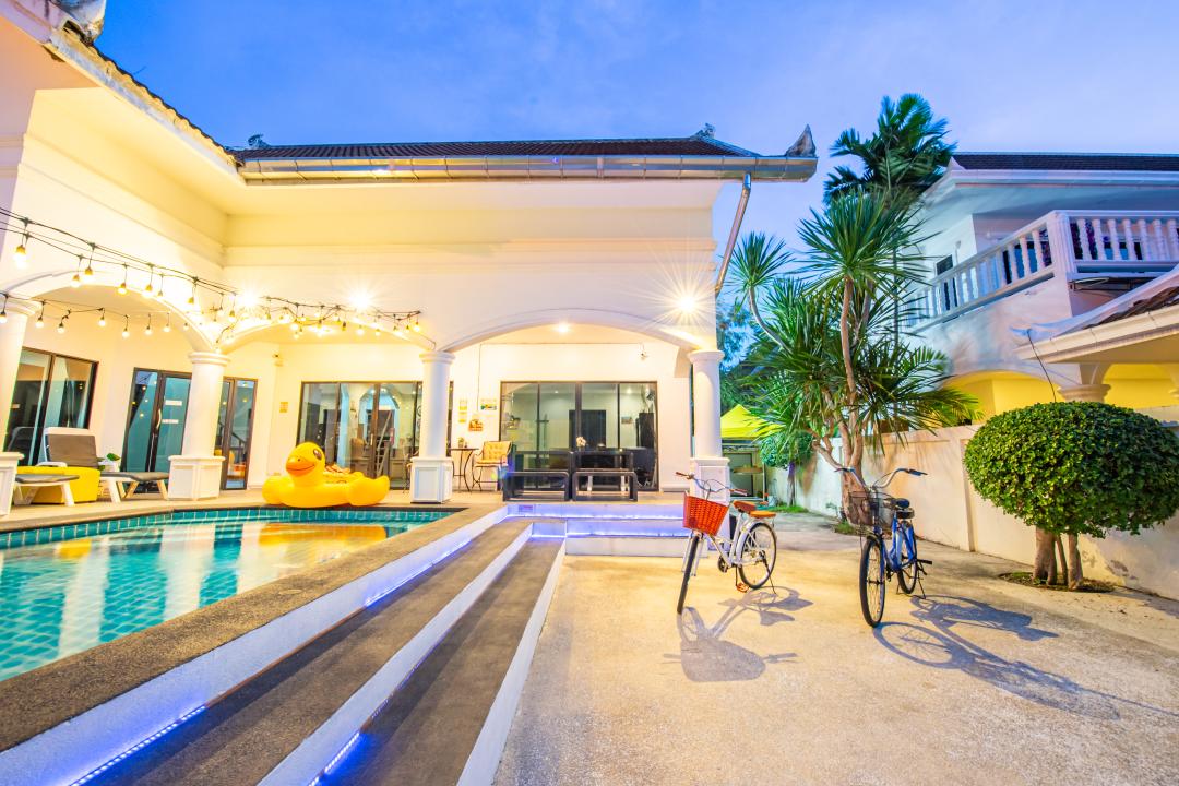 HB Lemon Beach - Villa Interior View
