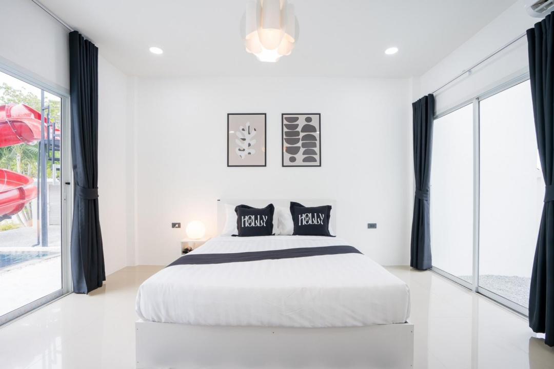 Villa Bedroom 9