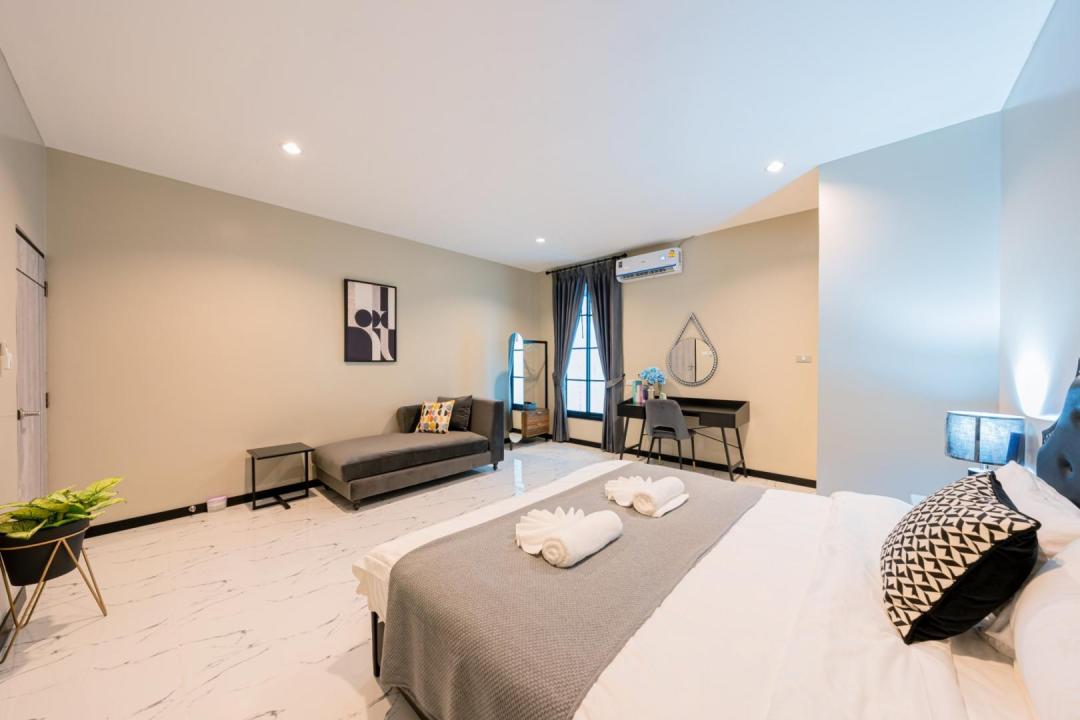 Villa Bedroom 3