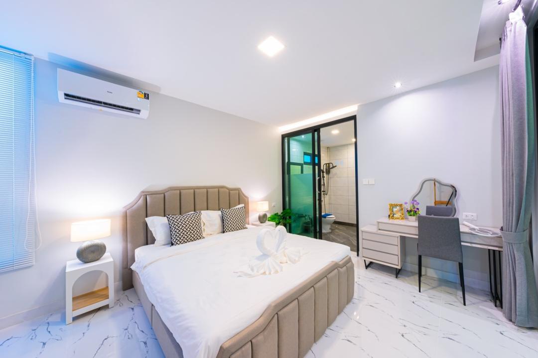 Villa Bedroom 2