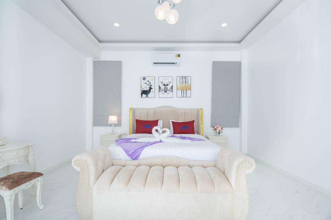 Villa Bedroom 4