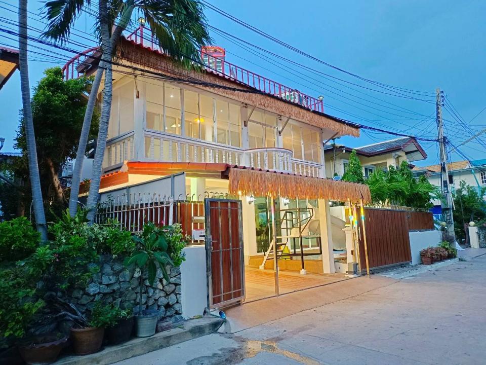 Jomtien Beach - Villa Interior View