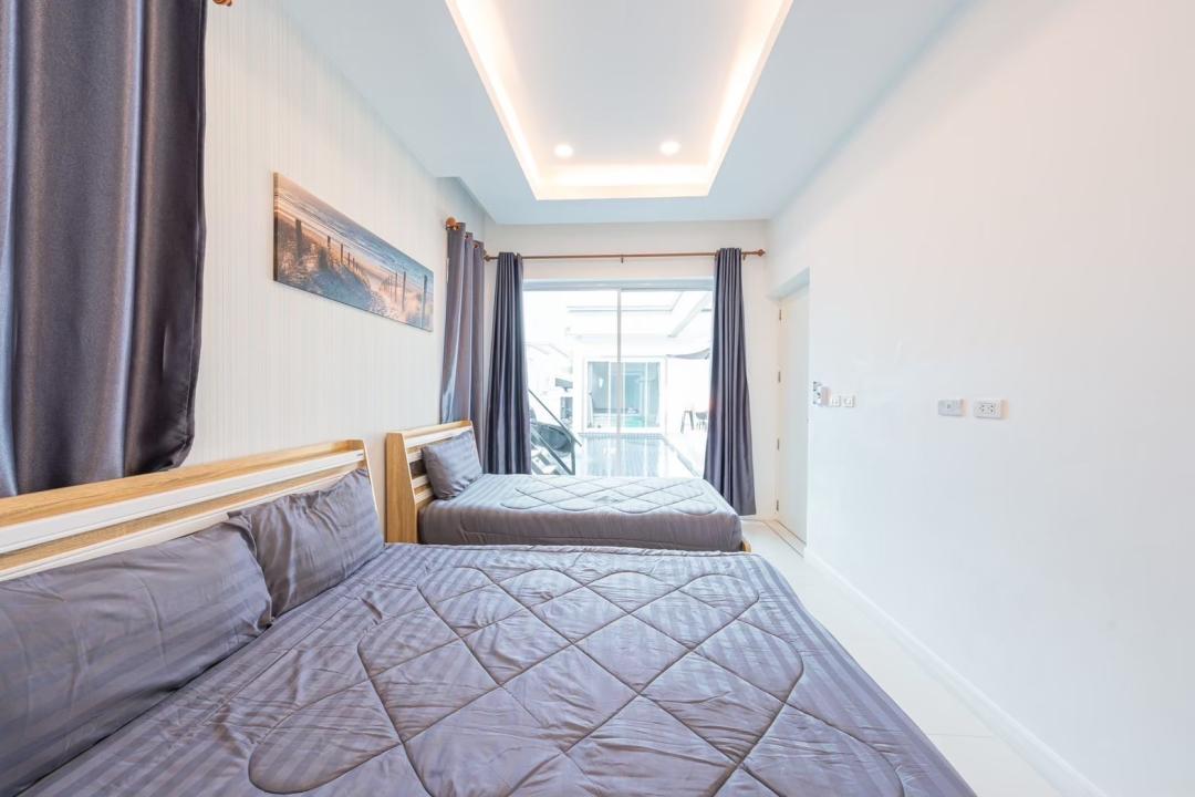 Villa Bedroom 5