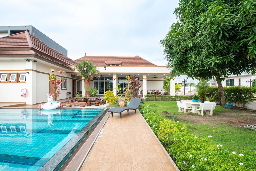 Kiang Talay - Pool Area View