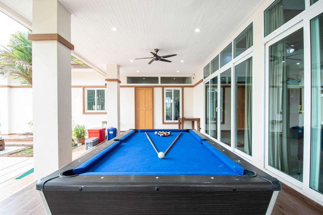 Kiang Talay - Living Area