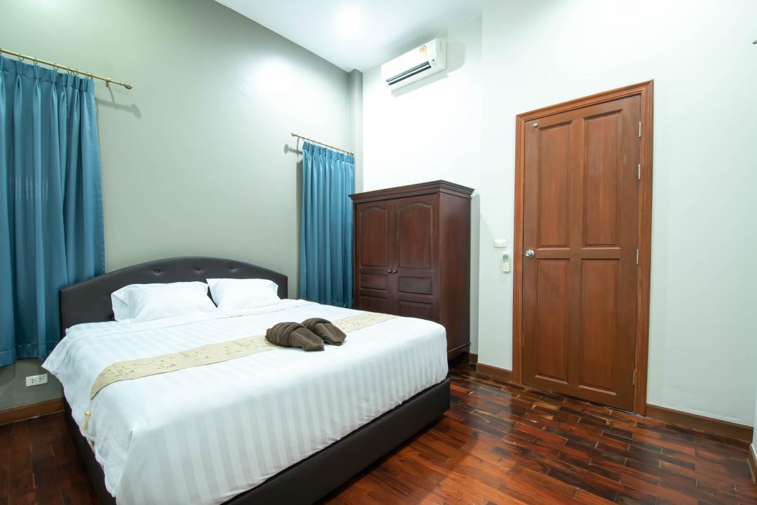 Villa Bedroom 2
