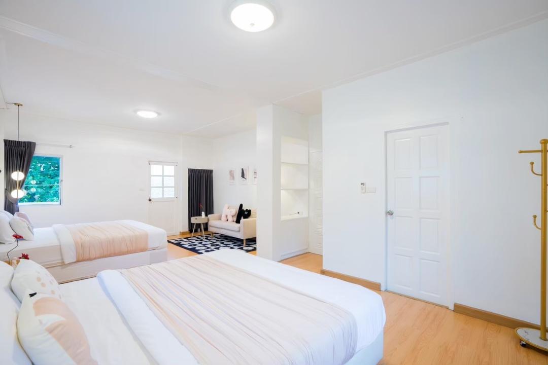 Villa Bedroom 7
