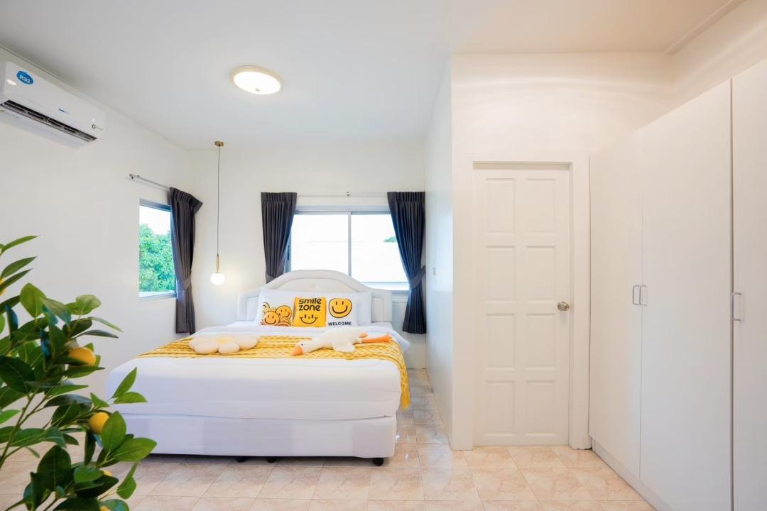 Villa Bedroom 2
