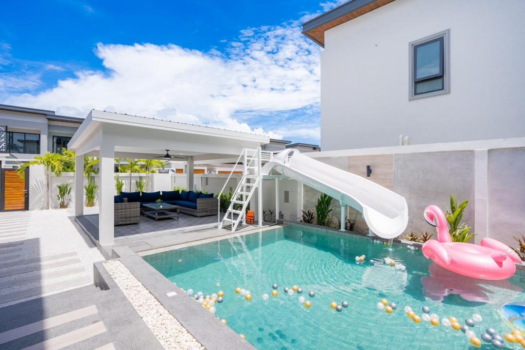 Let’s Fun - Villa Interior View