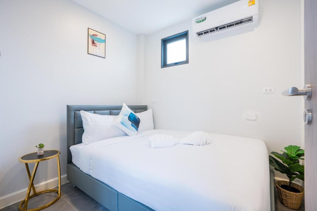 Villa Bedroom 5