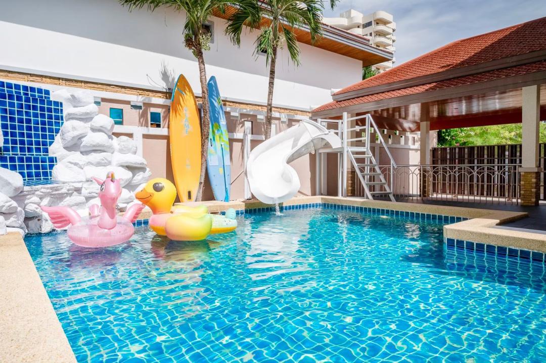 Gala Beach - Living Area