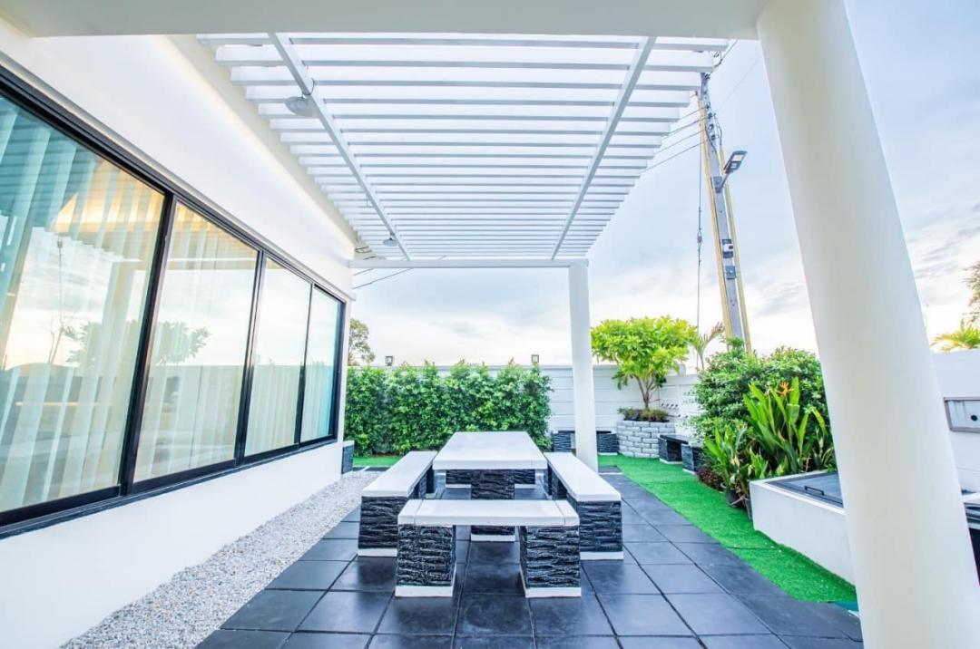 Level Flow - Villa Interior View