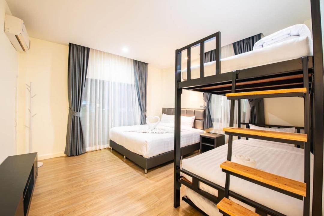 Villa Bedroom 4