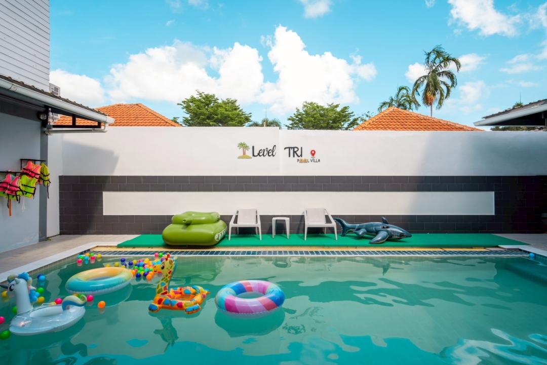 Level Tri - Pool Area View