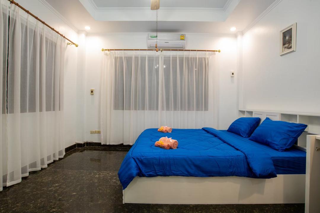 Villa Bedroom 2