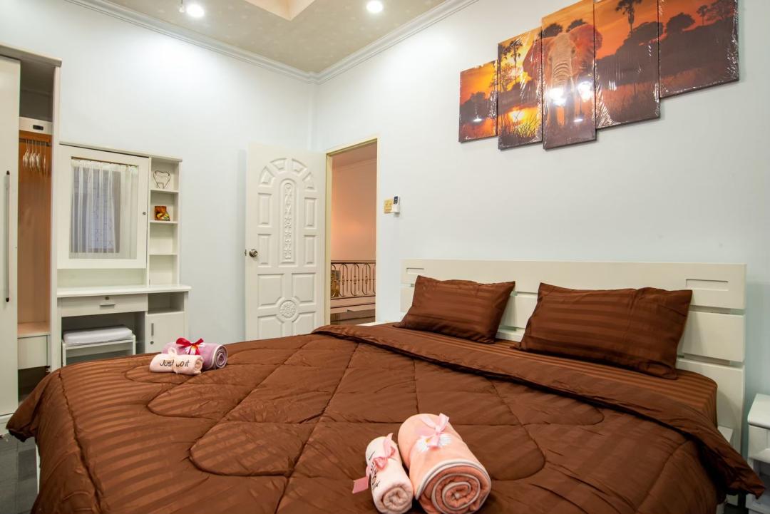 Villa Bedroom 5