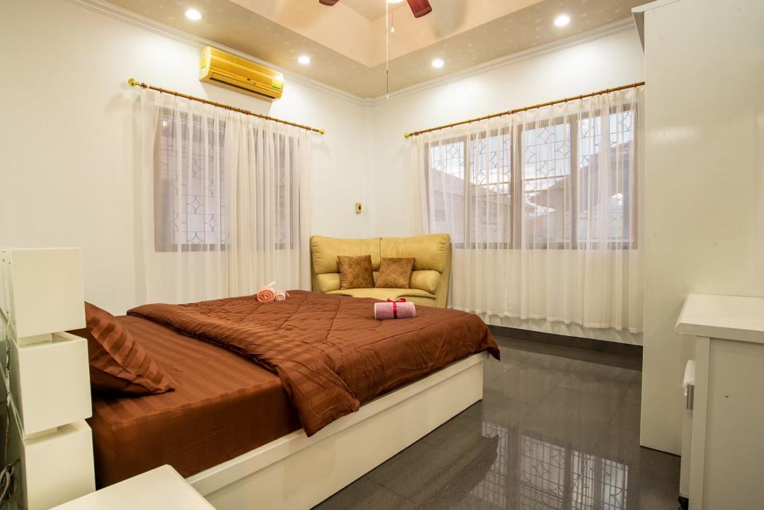 Villa Bedroom 9