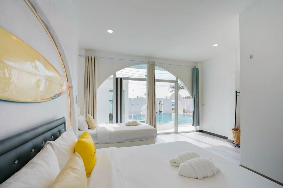 Villa Bedroom 8
