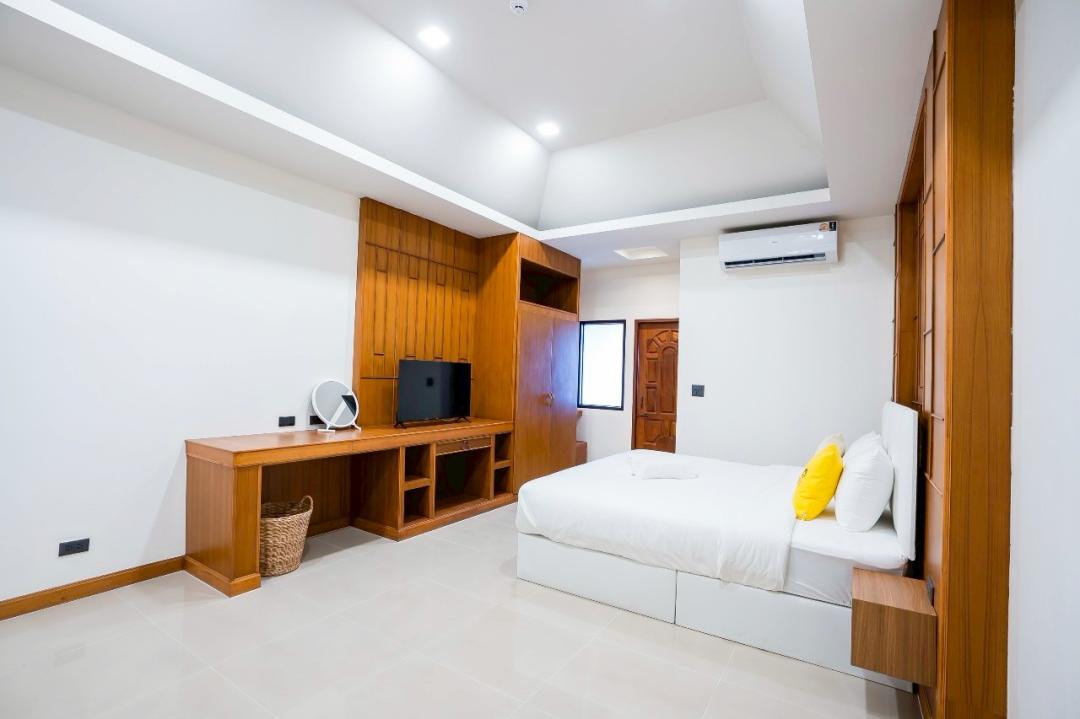 Villa Bedroom 5