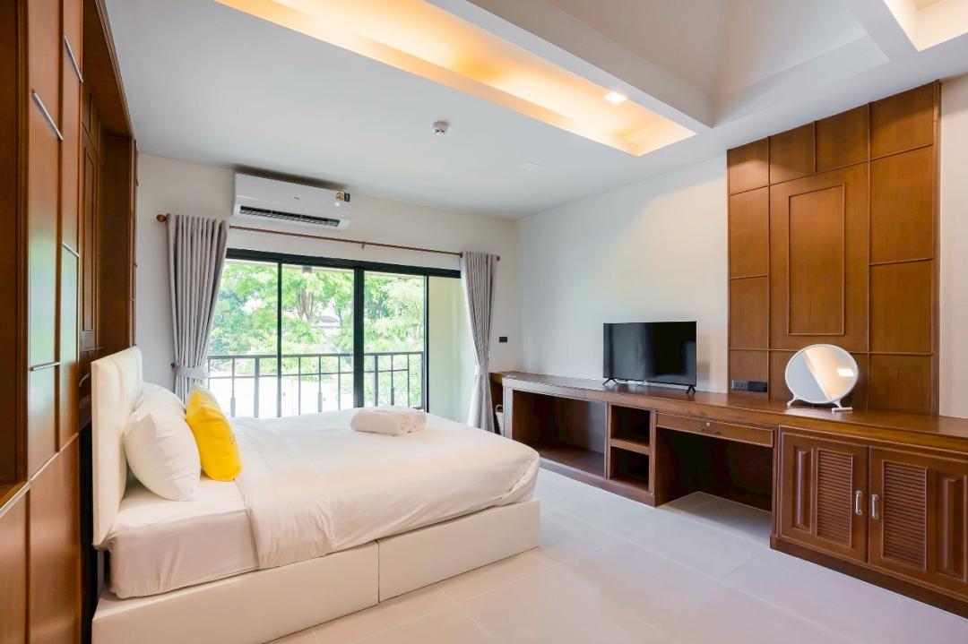 Villa Bedroom 9