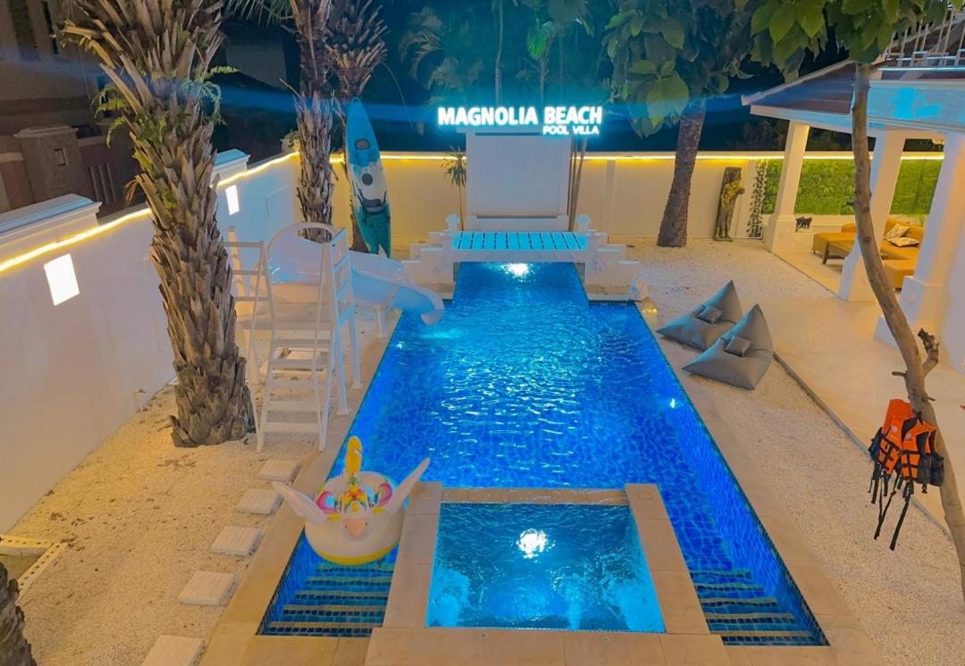 Magnolia Beach - Pool Area View