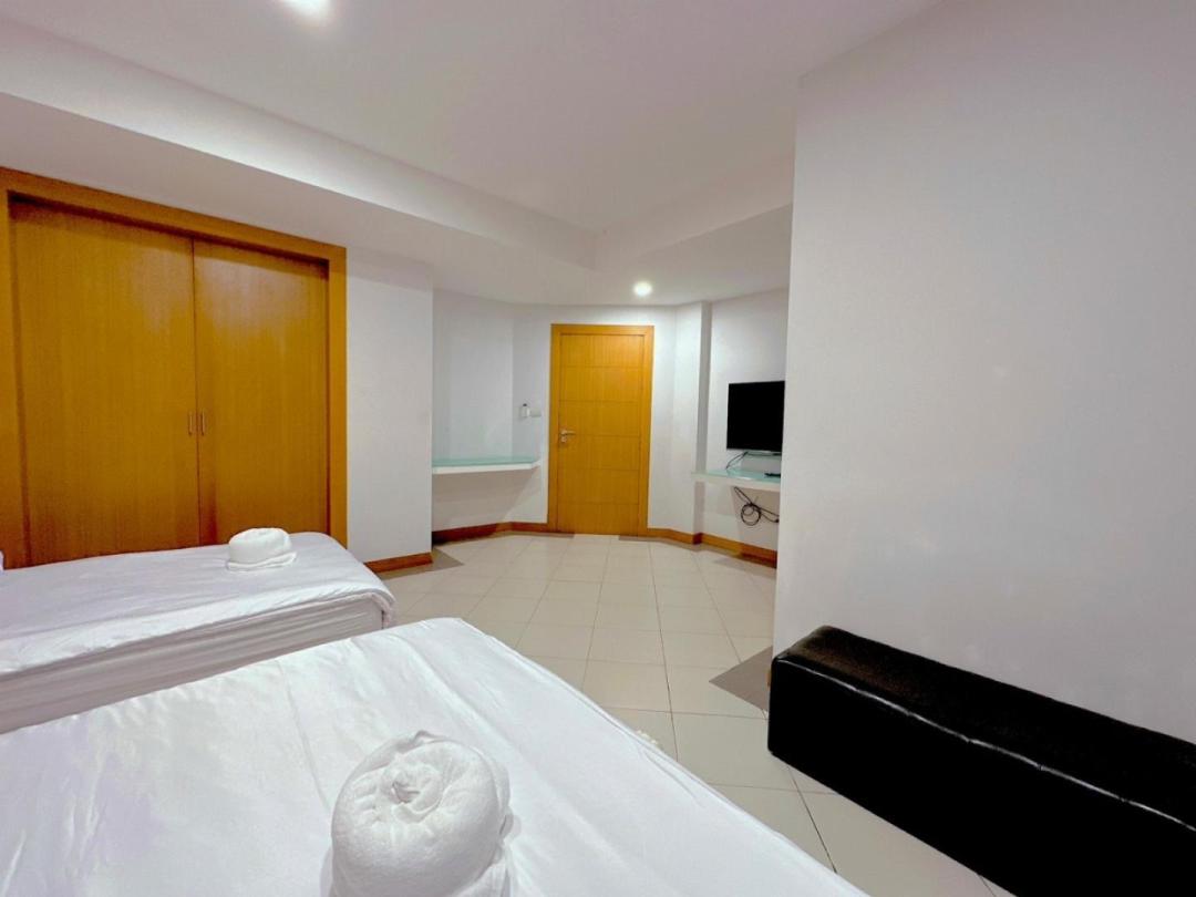 Villa Bedroom 2