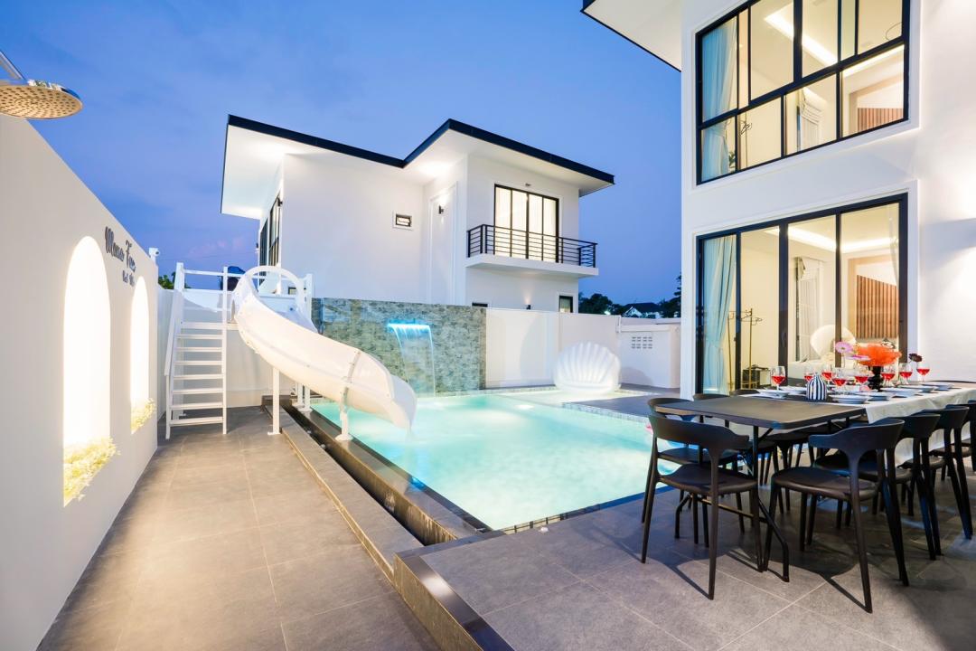 Mana Fun - Villa Interior View