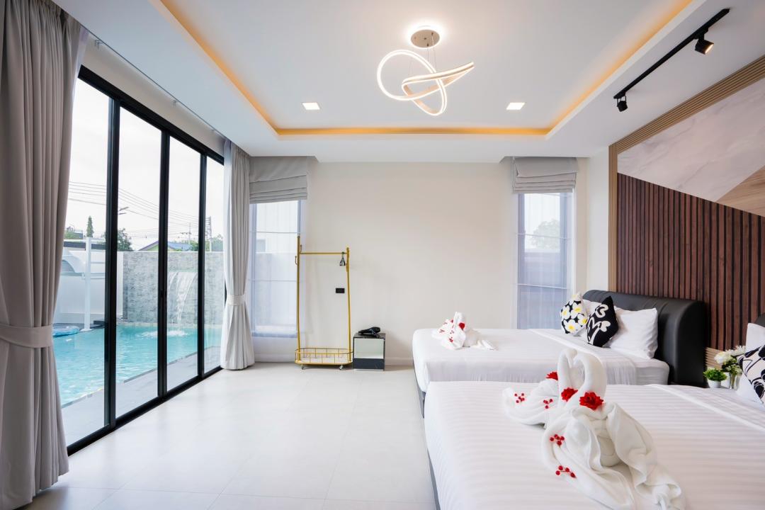 Villa Bedroom 8