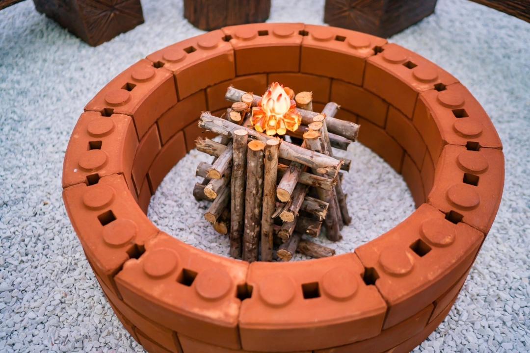 Mavia Fun - Cover Photo