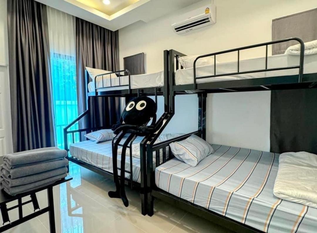 Villa Bedroom 2