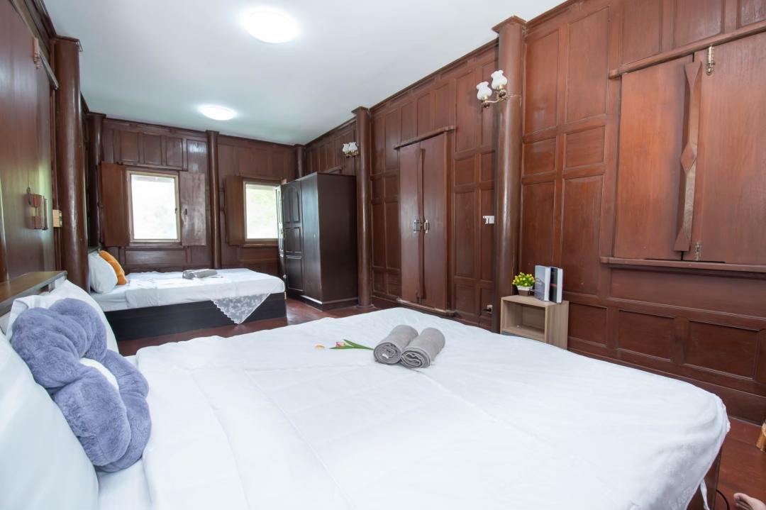 Villa Bedroom 6