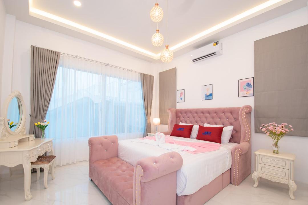 Villa Bedroom 4