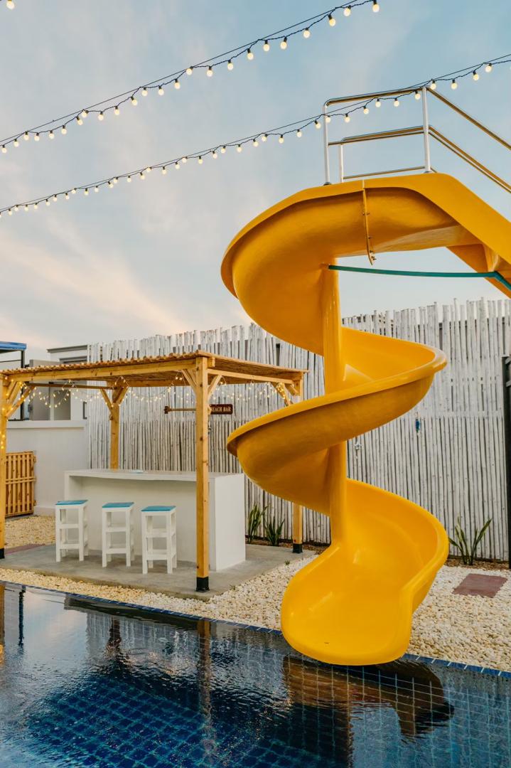 Minimal - Cover Photo